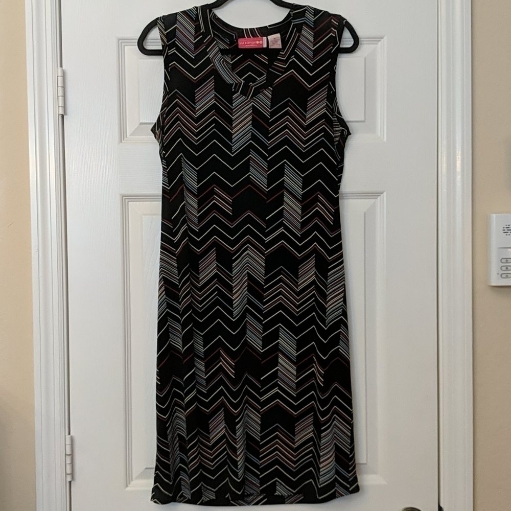 LIZ LANGE Sleeveless Maternity Dress